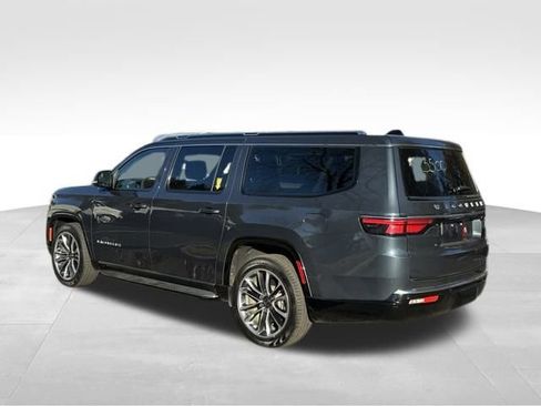 Used 2024 Jeep Wagoneer L Series II w/ Premium Group I image 6