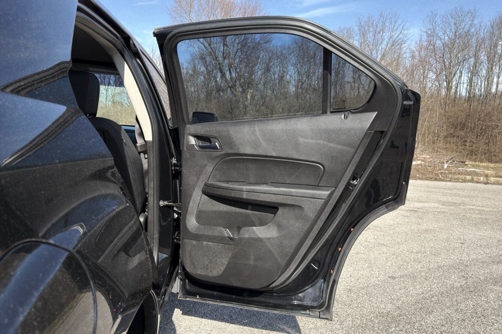 Used 2017 Chevrolet Equinox LS FWD image 24