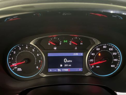 Used 2020 Chevrolet Traverse LT image 17