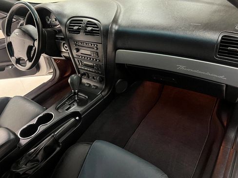 Used 2005 Ford Thunderbird Deluxe image 91