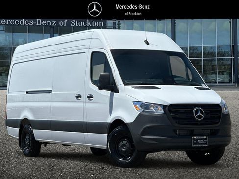 New 2026 Mercedes-Benz Sprinter 2500 image 1