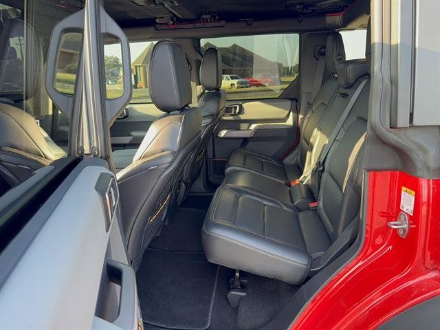 Used 2023 Ford Bronco Badlands w/ Sasquatch Package AWD/4WD image 10