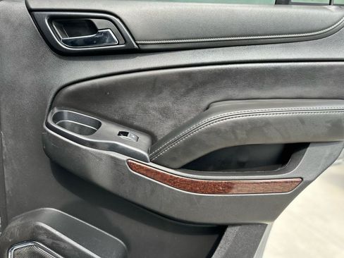 Used 2020 GMC Yukon SLE RWD image 18