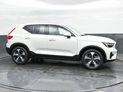 New 2025 Volvo XC40 B5 Core w/ Protection Package Premier image 3