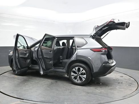 Used 2023 Nissan Rogue SV AWD/4WD image 38