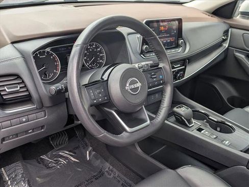 Certified 2022 Nissan Rogue SV w/ SV Premium Package FWD image 10