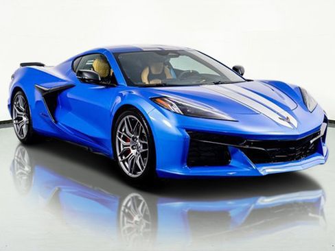 Used 2024 Chevrolet Corvette Z06 image 5