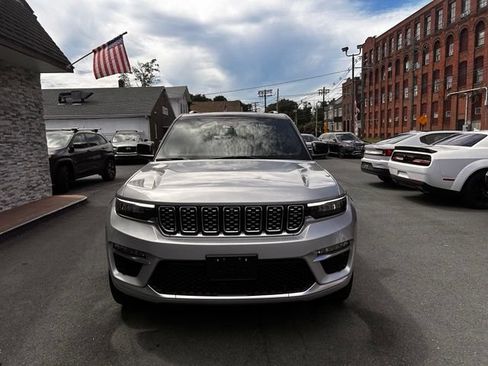 Used 2023 Jeep Grand Cherokee Summit AWD/4WD image 2