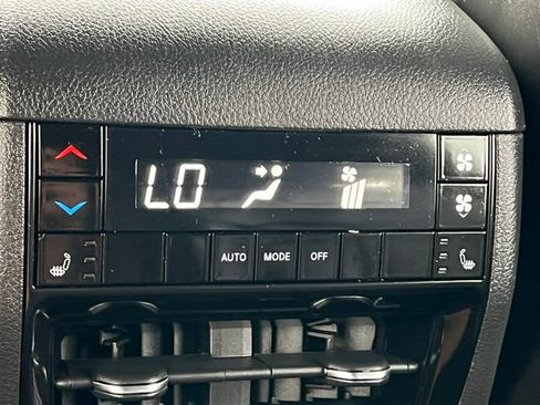 Used 2025 Jeep Grand Cherokee L Limited w/ Luxury Tech Group II AWD/4WD image 38