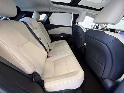Certified 2023 Lexus RX 350 AWD w/ Accessory Package image 16