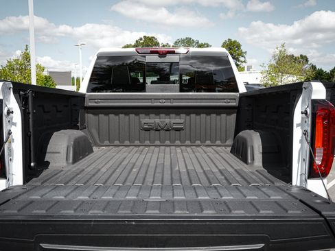 Used 2025 GMC Sierra 1500 AT4X AWD/4WD image 32