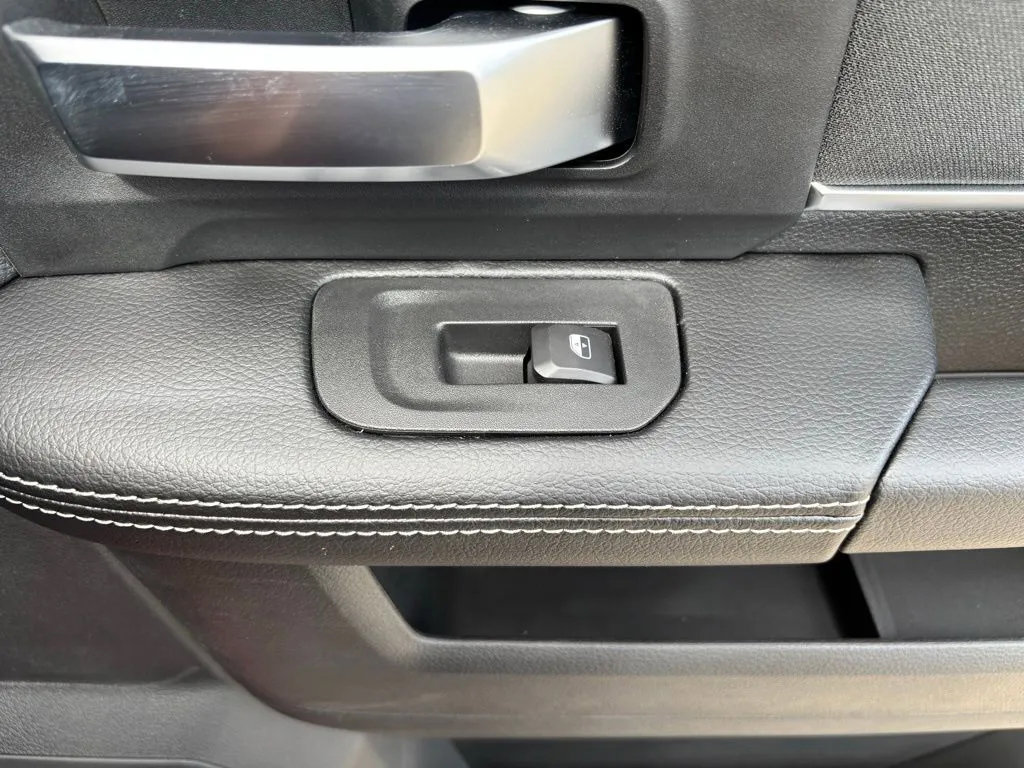 New 2026 RAM 2500 Big Horn AWD/4WD image 29
