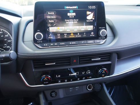 Used 2026 Nissan Rogue SV FWD image 22