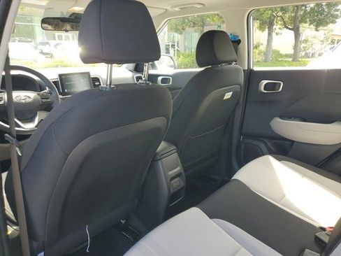New 2026 Hyundai Venue SEL FWD image 7