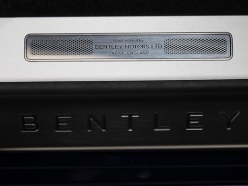 Used 2021 Bentley Flying Spur W12 image 61
