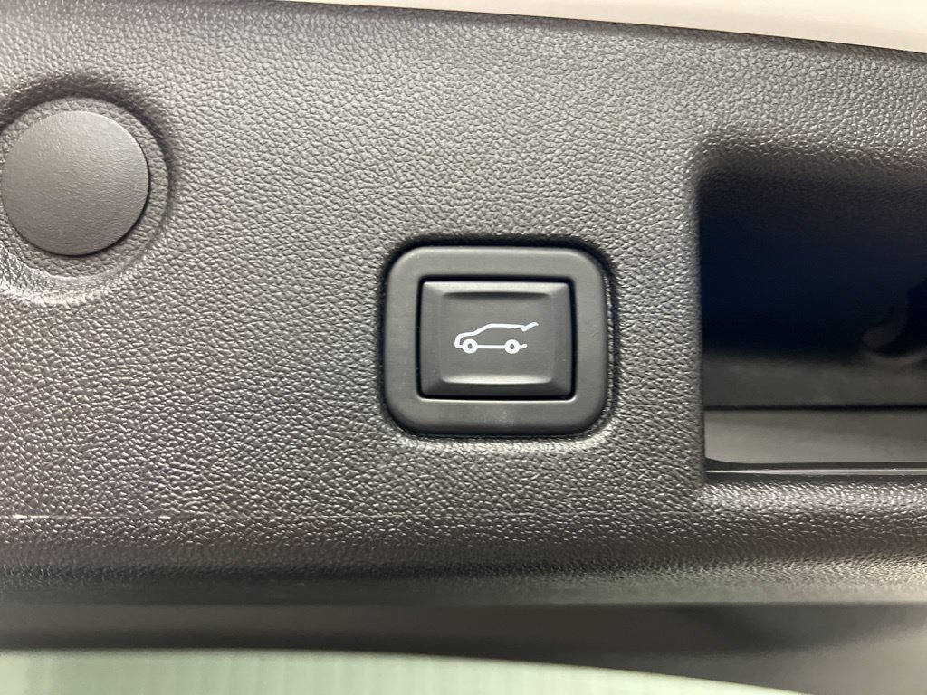 Certified 2023 Chevrolet Equinox LT AWD/4WD image 8