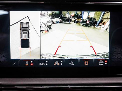 Used 2024 GMC Sierra 1500 AT4X image 29