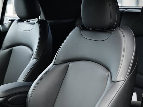 Used 2023 MINI Cooper S image 24