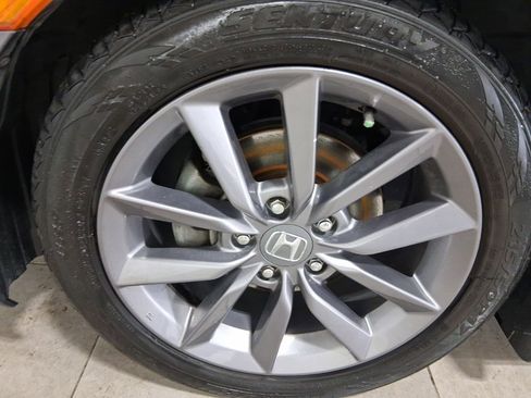 Used 2019 Honda Civic EX image 10
