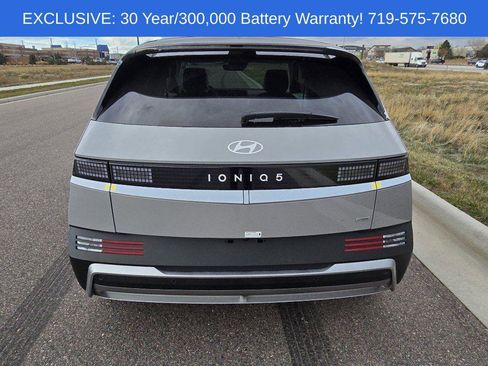 New 2026 Hyundai Ioniq 5 SEL image 4