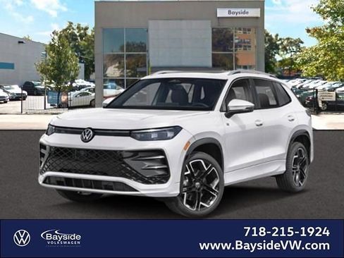 New 2026 Volkswagen Tiguan SEL R-Line AWD/4WD image 2