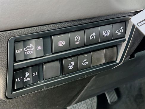 New 2026 Toyota Tundra Platinum image 19