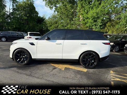 Used 2023 Land Rover Range Rover Sport SE AWD/4WD image 3