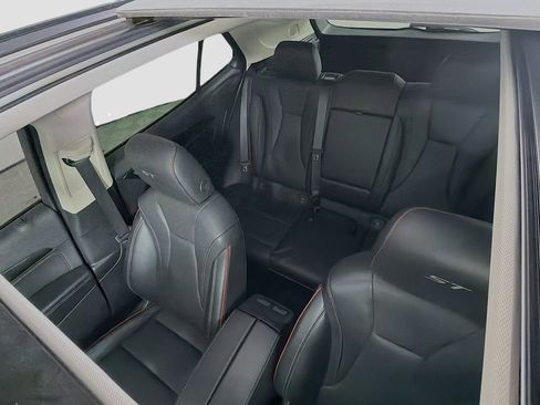 Used 2023 Buick Envision Essence w/ Sport Touring Package image 16