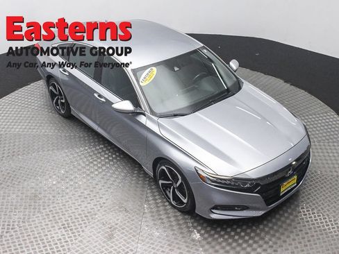 Used 2020 Honda Accord Sport image 3