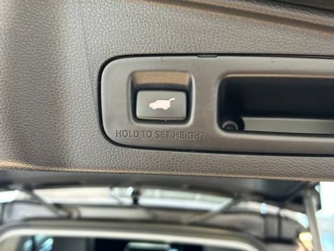 Used 2018 Honda CR-V EX-L image 19
