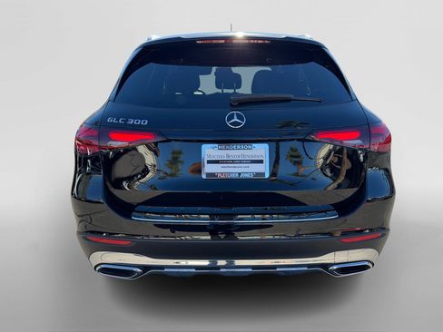 Certified 2025 Mercedes-Benz GLC 300 image 4