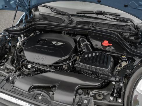 Used 2019 MINI Cooper 2-Door Hardtop image 24