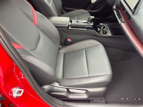 Used 2024 Toyota Prius Prime Premium image 19