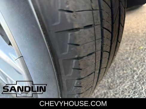 Used 2023 Chevrolet Equinox LT FWD image 41