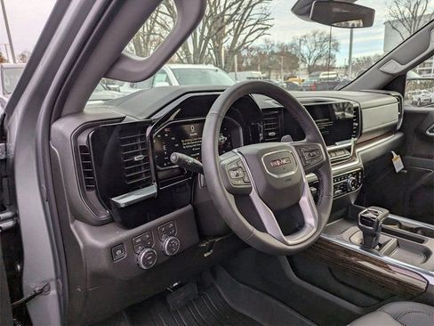 New 2026 GMC Sierra 1500 Elevation w/ Elevation Premium Package AWD/4WD image 9