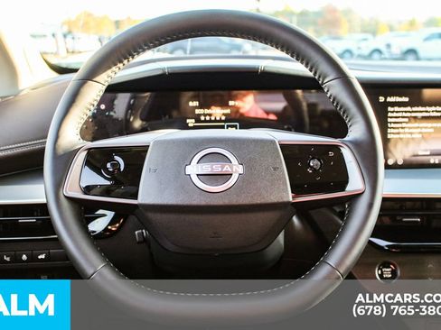 Used 2025 Nissan Murano Platinum w/ Cargo Package image 25