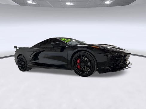 Used 2021 Chevrolet Corvette Stingray Preferred Cpe w/ Z51 Performance Package RWD image 7