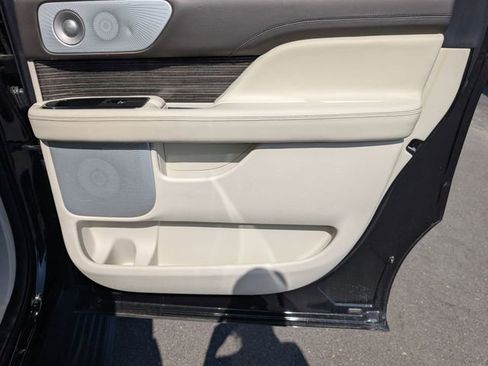Used 2021 Lincoln Navigator L Black Label image 34