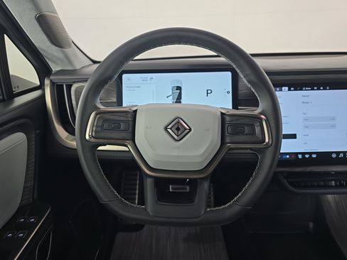 Used 2023 Rivian R1S Launch Edition AWD/4WD image 26