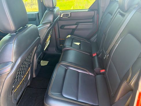 Used 2024 Ford Bronco Badlands AWD/4WD image 9