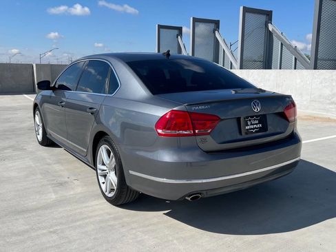 Used 2014 Volkswagen Passat TDI SEL Premium FWD image 9