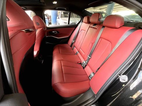 Used 2025 BMW 330i Sedan image 19