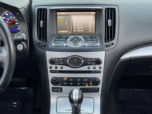 Used 2009 INFINITI G37 Journey w/ Premium Pkg image 25