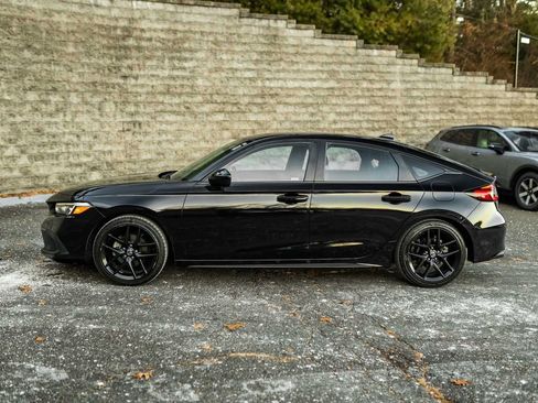 Used 2023 Honda Civic Sport image 10