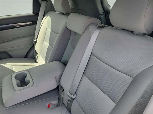 Used 2013 Kia Sorento LX image 17