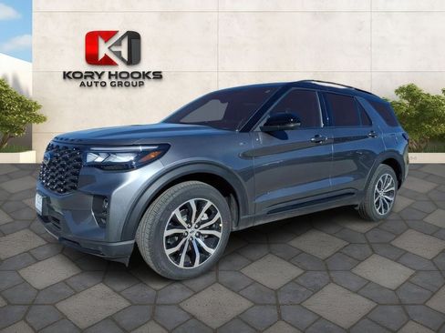 New 2026 Ford Explorer ST-Line w/ Premium Package RWD image 1