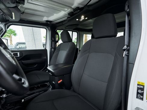 Used 2023 Jeep Wrangler Sport image 34