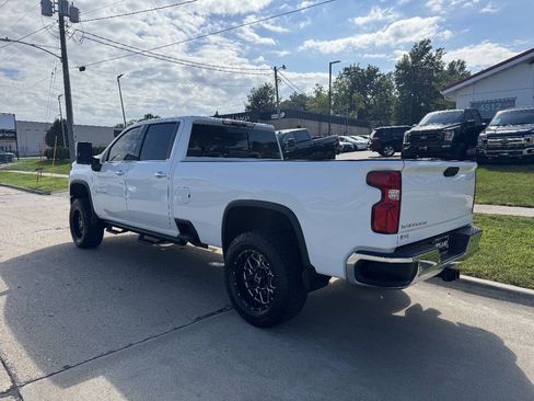 Used 2020 Chevrolet Silverado 3500 LTZ w/ LTZ Plus Package AWD/4WD image 3