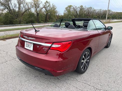 Used 2012 Chrysler 200 S image 4