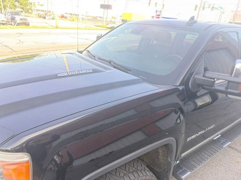 Used 2016 GMC Sierra 2500 Denali w/ Duramax Plus Package AWD/4WD image 19